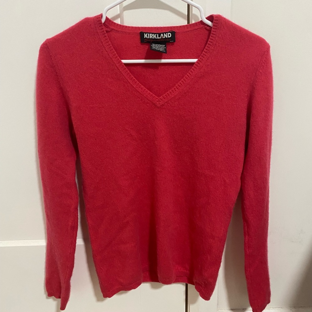 100% Cashmere Women's V-Neck Sweater - Hot Pink